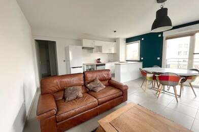 Appartement 3 pièces 966 €