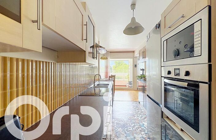Spacieux appartement T4 avec garage et cave au cœur de Saint-Genis-Pouilly — photo 5