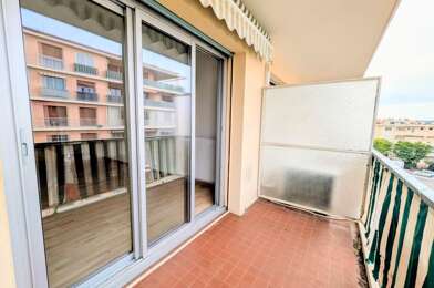 Appartement 3 pièces 1050 €