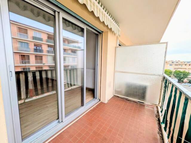 A louer - T3 DE 68 M² AVEC BALCON & LOGGIA - LA VALETTE DU VAR (Avenue Docteur Trémolières) — photo du bien