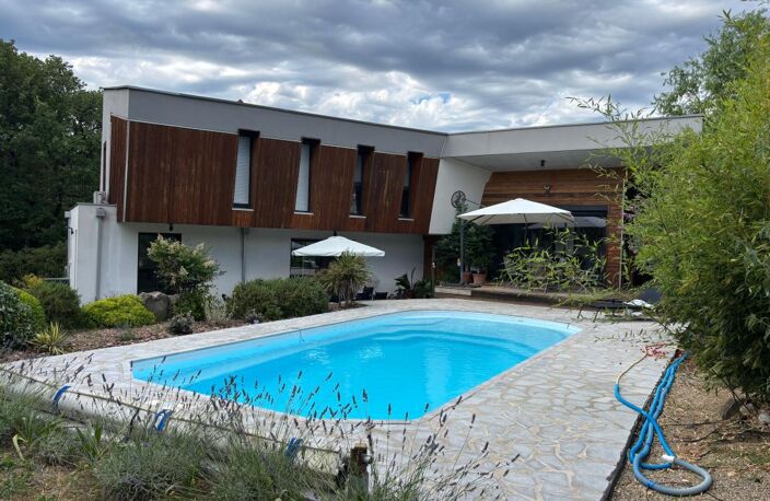 À vendre – Maison d'architecte contemporaine de 144 m² avec piscine – Sainte-Croix-de-Quintillargues — photo 2