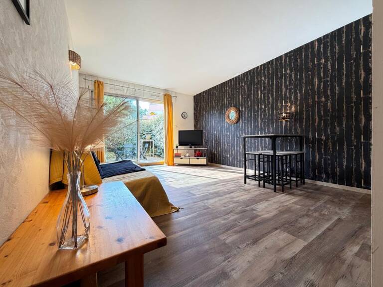 Superbe STUDIO rénové à 100 m plage de Nauzan — photo 1