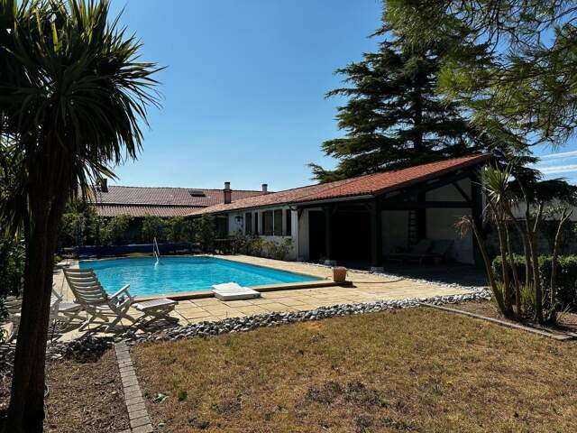 Maison 6 pièces 131m² - Piscine - Garage - Terrain 1251m² — photo du bien