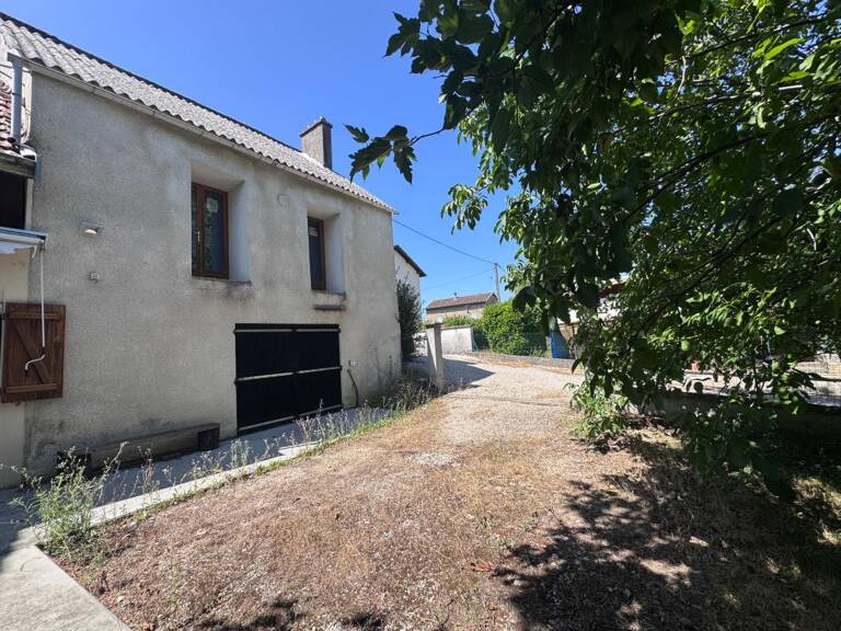 ORPI Crémieu vous propose à la vente cette ancienne dépendance à fort potentiel ! — photo 1