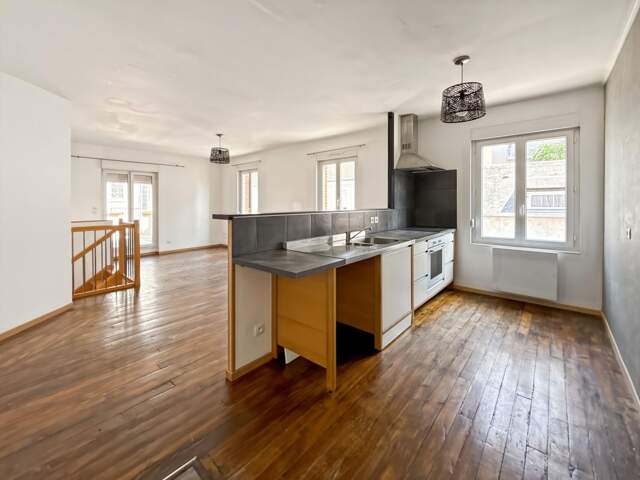 À vendre – Charmante maison en copropriété en centre-ville d’Orléans ! — photo du bien