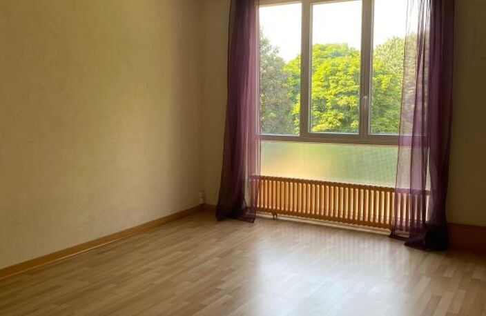 Appartement À Vendre 3 pièces — photo 2