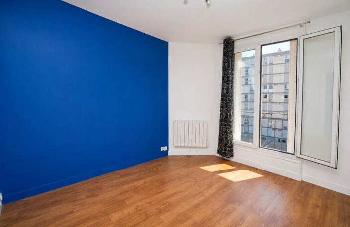 Bois-Colombes - Dernier étage, deux balcons et près de 20 m² de combles — photo 2