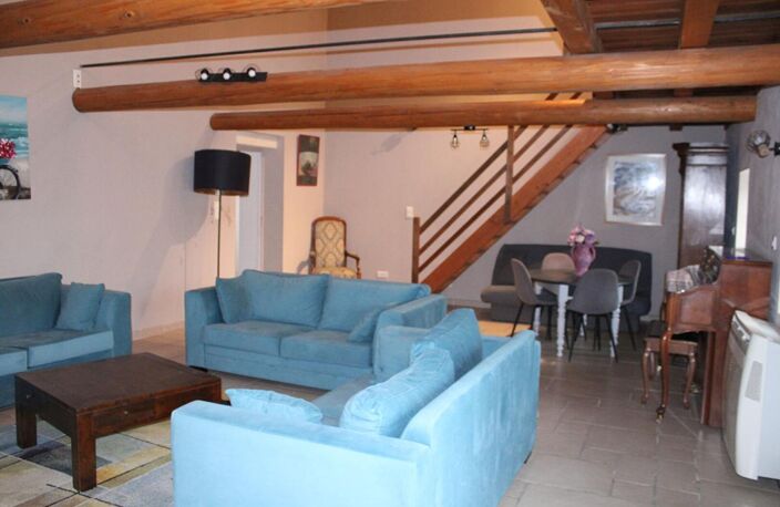 Maison en pierre avec piscine sur 8500 m² de terrain Bessas 10 pièce(s) 244 m2 — photo 3
