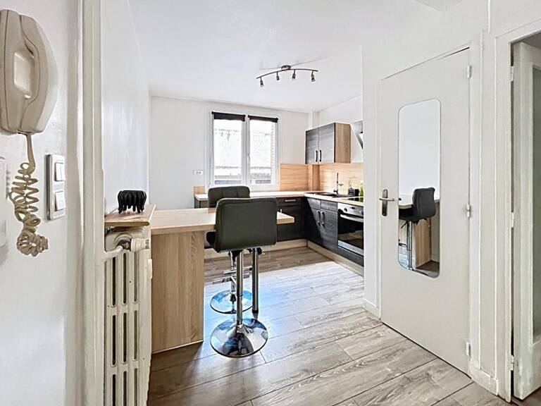 T3 TRAVERSANT ? 56,74 M² ? 2 CHAMBRES ? CAVE ? PROCHE CÉZEAUX — photo 1