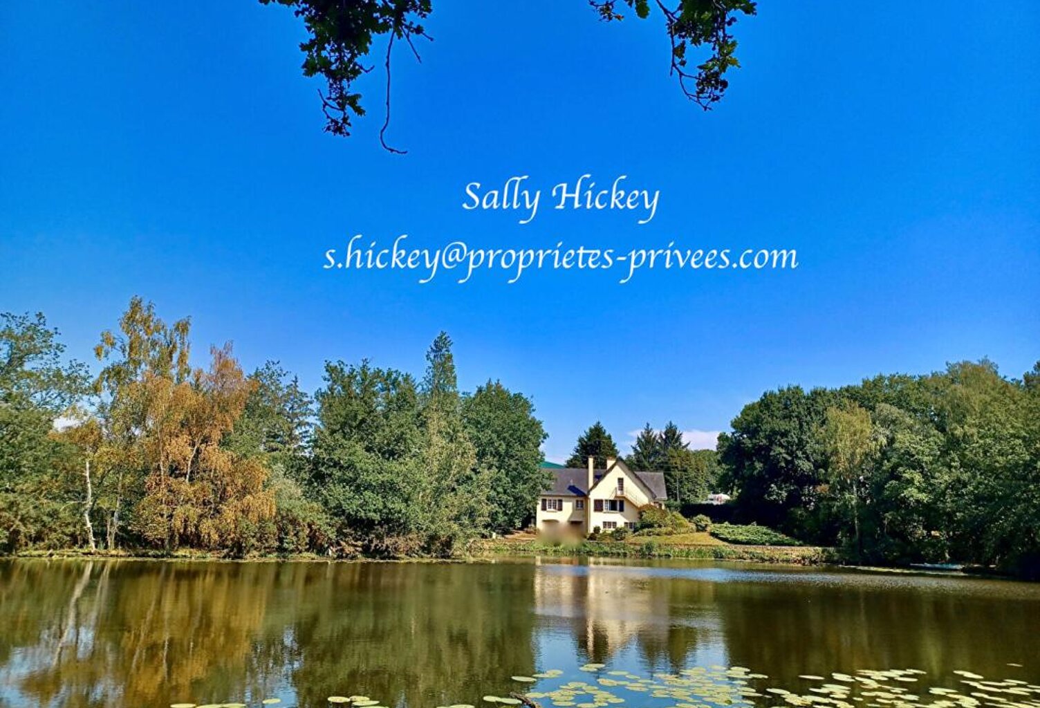 Sally HICKEY vous propose cette maison néo-bretonne T5 adaptée aux PMR & studio & étang de plus d'un hectare. Un cadre magnifique à 7 km de Redon. Au prix de  451 000 euros HAI — photo 1