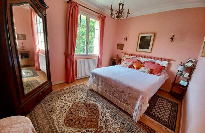 Sally HICKEY vous propose cette maison néo-bretonne T5 adaptée aux PMR & studio & étang de plus d'un hectare. Un cadre magnifique à 7 km de Redon. Au prix de  451 000 euros HAI — photo 5