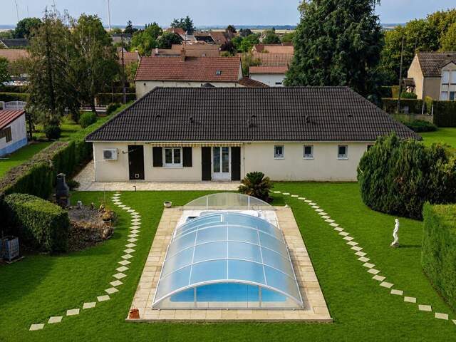 EXCLUSIVITÉ  Superbe maison 117 m2 de plain-pied avec piscine à Ambrault — photo du bien