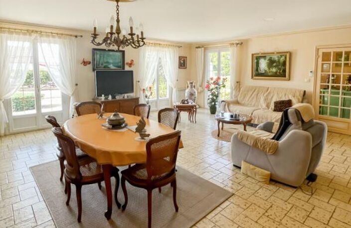 EXCLUSIVITÉ  Superbe maison 117 m2 de plain-pied avec piscine à Ambrault — photo 3