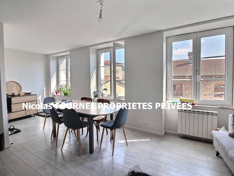 Saint-Genest-Malifaux centre village EN EXCLUSIVITÉ location Duplex 60m² 2 chambres dans une petite copropriété — photo 1