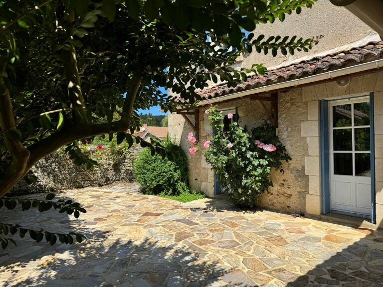 Maison à vendre 5 pièces 100 m² à St Front la Rivière sur terrain de 1188 m² (24) — photo 1
