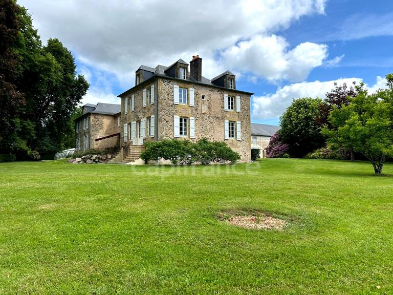 Maison de maitre à vendre 13 pièces LANOUAILLE (24) 2.6 hectares — photo 1