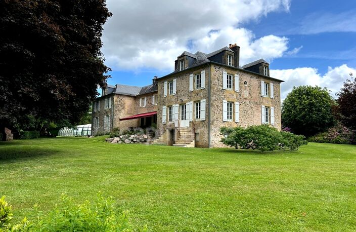 Maison de maitre à vendre 13 pièces LANOUAILLE (24) 2.6 hectares — photo 2