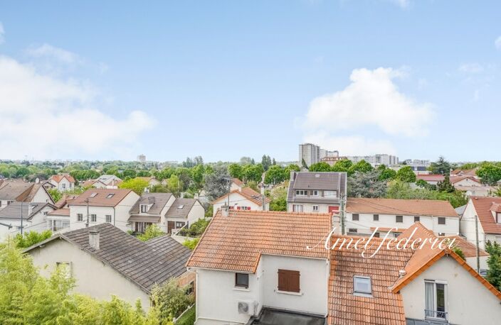 ✨ SAINT-MAUR-DES-FOSSÉS – APPARTEMENT COUP DE CŒUR AU DERNIER ÉTAGE AVEC VUE DÉGAGÉE ✨ — photo 4