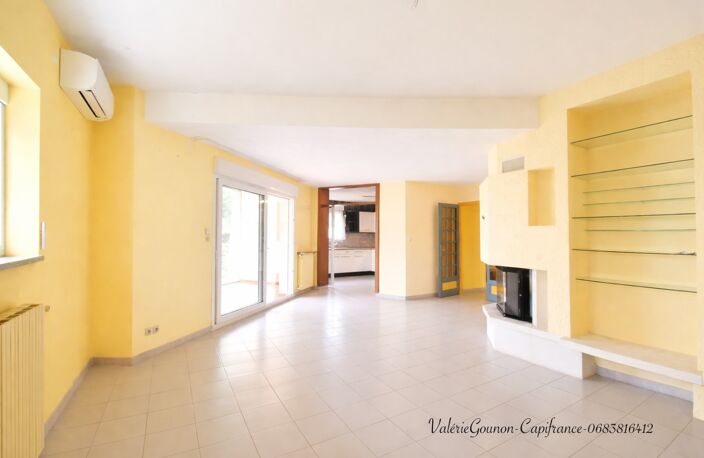 Maison à vendre 5 pièces JUVIGNAC (34),4 Chambres,130 m2, Terrain 645m2,Sous-Sol 130 m2-Garage double-Piscine — photo 2