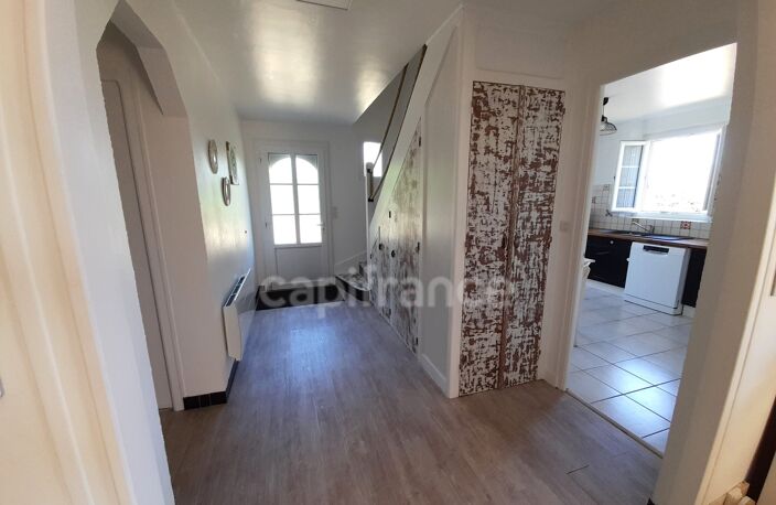 Maison à vendre 6 pièces LOCRONAN (29180)- Parcelle de 656 m2- Surface habitable: 151.82m2 -4 chambres- 2 salles d'eau- garage- — photo 2