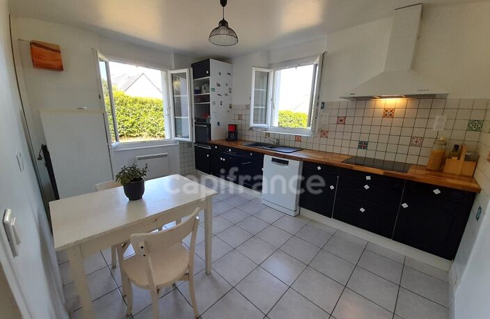 Maison à vendre 6 pièces LOCRONAN (29180)- Parcelle de 656 m2- Surface habitable: 151.82m2 -4 chambres- 2 salles d'eau- garage- — photo 4