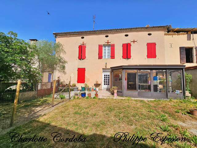 Couthures-sur-Garonne, Maison familiale 156 m², 4 chambres + bureau, véranda climatisée et 2 garages — photo du bien