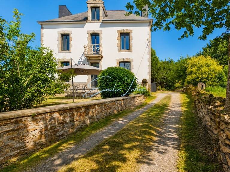 Melgven – Propriété de caractère de 197 m² avec dépendances en pierre sur plus de 8 600 m² de terrain — photo 1