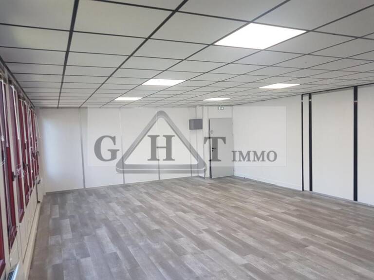 ENTREPOT BUREAUX — photo 1