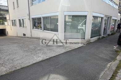 Bureau  955000 €