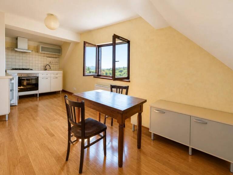 Appartement T2 au deuxième et dernier étage – calme et lumineux — photo 1