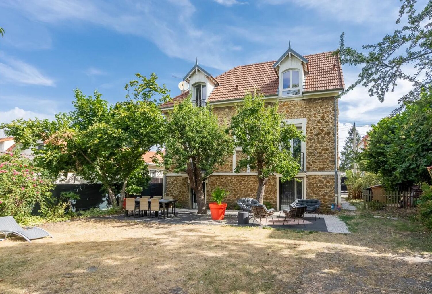 Près du Raincy - Maison de caractère de 145m² sur 510m² — photo 1