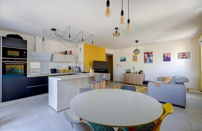 Appartement T4 de 90 m² à Villeurbanne — photo 4
