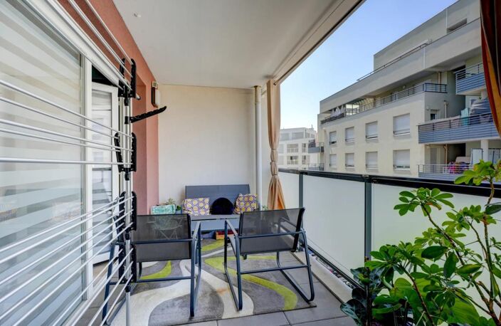 Appartement T4 de 90 m² à Villeurbanne — photo 5