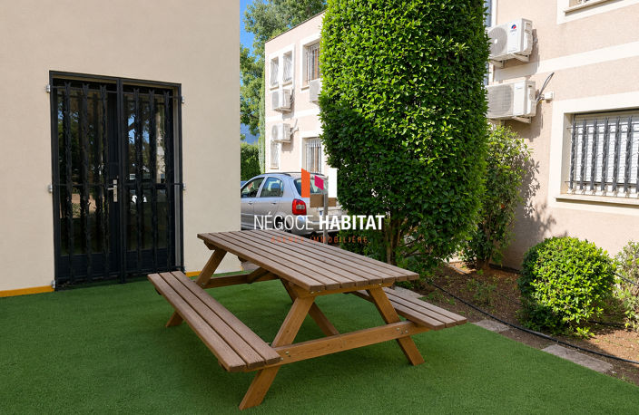 LOCAL COMMERCIAL 187M2 - ZAC DE LA PETITE CAMARGUE LUNEL — photo 5