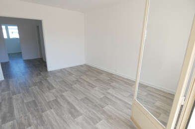Appartement 3 pièces 853 €