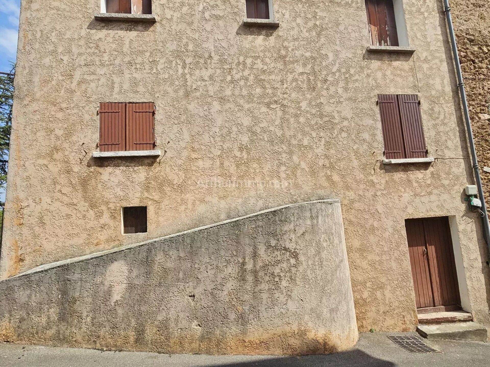 Maison 4 pièces 95 m² · à La Motte · 95 m² · 98 000 €