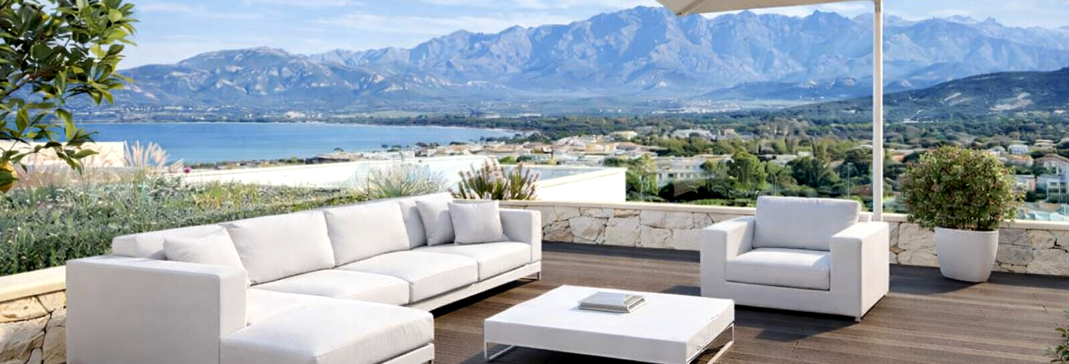 Appartement 3 Pièces 100 m² à vendre à Calvi (20260)