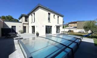 Maison 8 Pièces 220 m² à vendre à Porte des Pierres Dorées (69400)