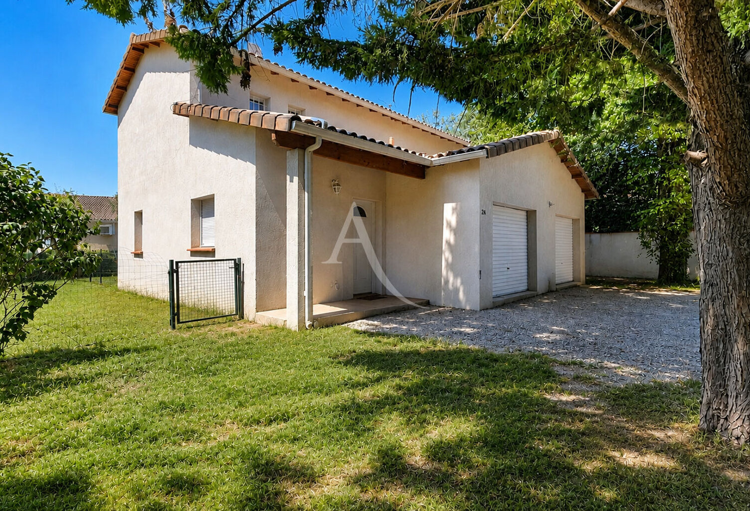 Gratentour centre , villa T3 — photo 1