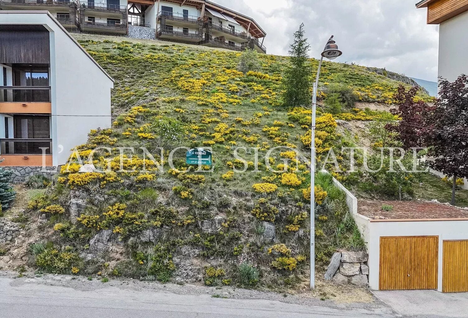À VENDRE – Terrain constructible 685 m² – Valberg — photo 1
