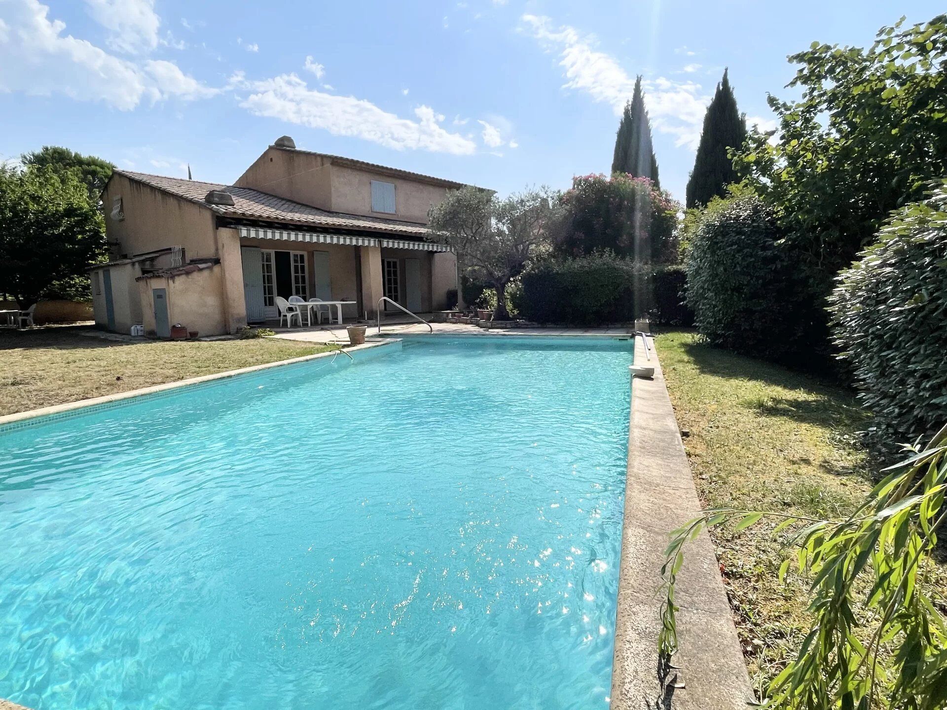 Maison 6 pièces 200 m² · à Aix-en-Provence · 200 m² · 840 000 €