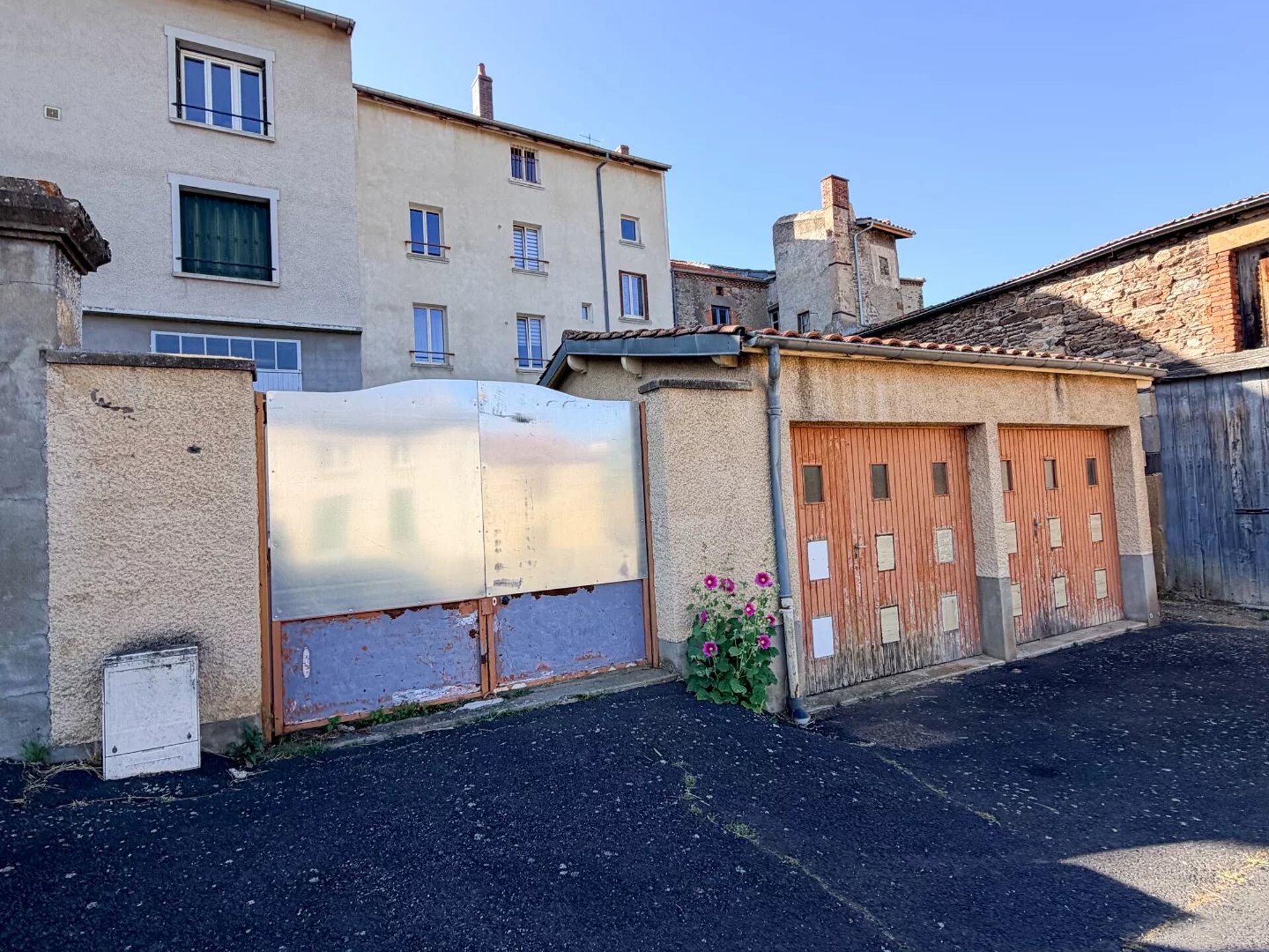 Maison 8 pièces 196 m² · à Ardes · 196 m² · 159 600 €