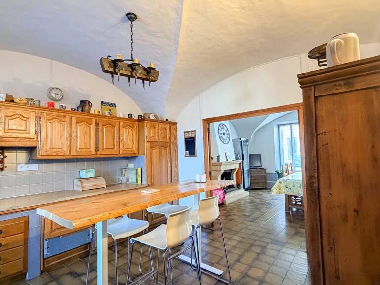 Maison de caractère 196 m² – Fort potentiel – Ardes-sur-Couze — photo 1