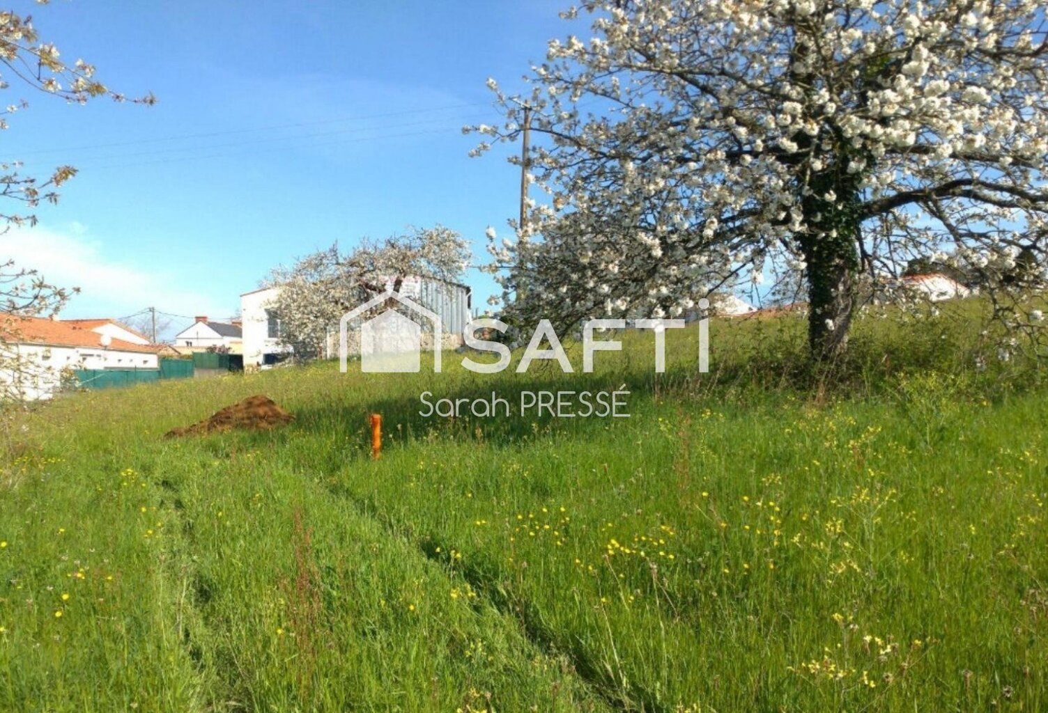 Terrain à vendre  La Varenne (Orée d'Anjou) — photo 1