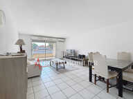 À vendre - Appartement 3 pièces de 65 m² - Centre-ville de Cag — photo 3