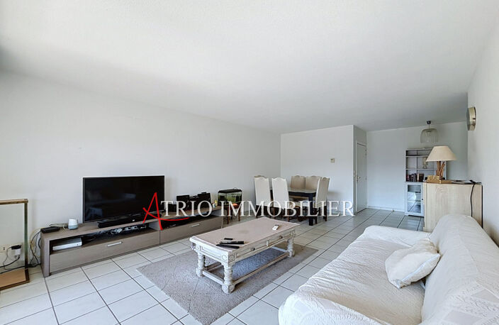 À vendre - Appartement 3 pièces de 65 m² - Centre-ville de Cag — photo 4