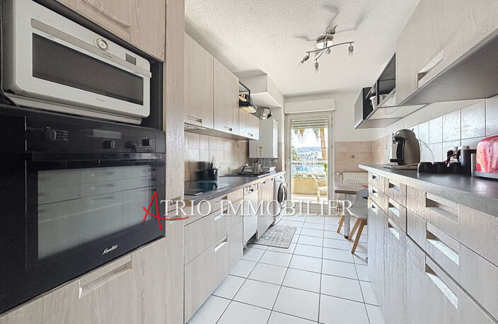 À vendre - Appartement 3 pièces de 65 m² - Centre-ville de Cag — photo 5