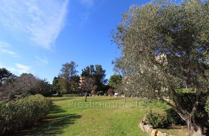 ANTIBES, LES COMBES, EDEN PARK, TENNIS PISCINE et PARC, beau e — photo 4