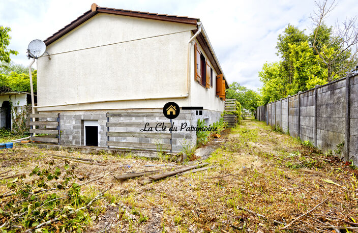 MAISON AVEC TERRAIN SECONDE LIGNE  PLEIN SUD  EMPLACEMENT PR — photo 2