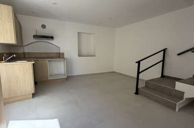 Appartement 3 pièces 887 €